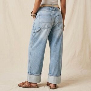 WE THE FREE Major Leagues Mid Rise Cuffed Jeans Light Wash 26